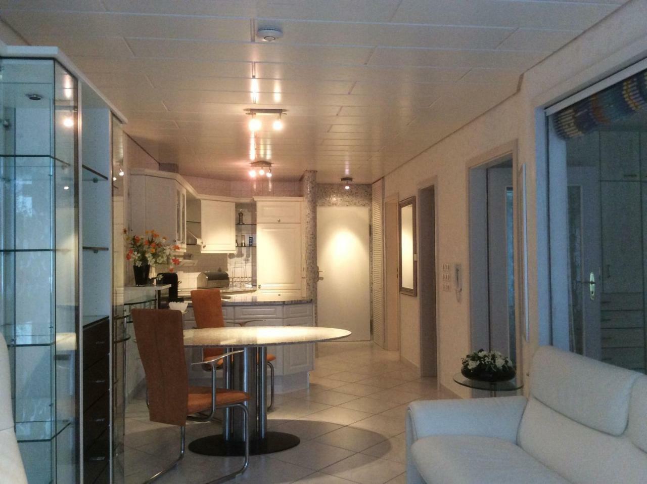 Ferien-Appartement Am Schlosssee ซาเลม ภายนอก รูปภาพ