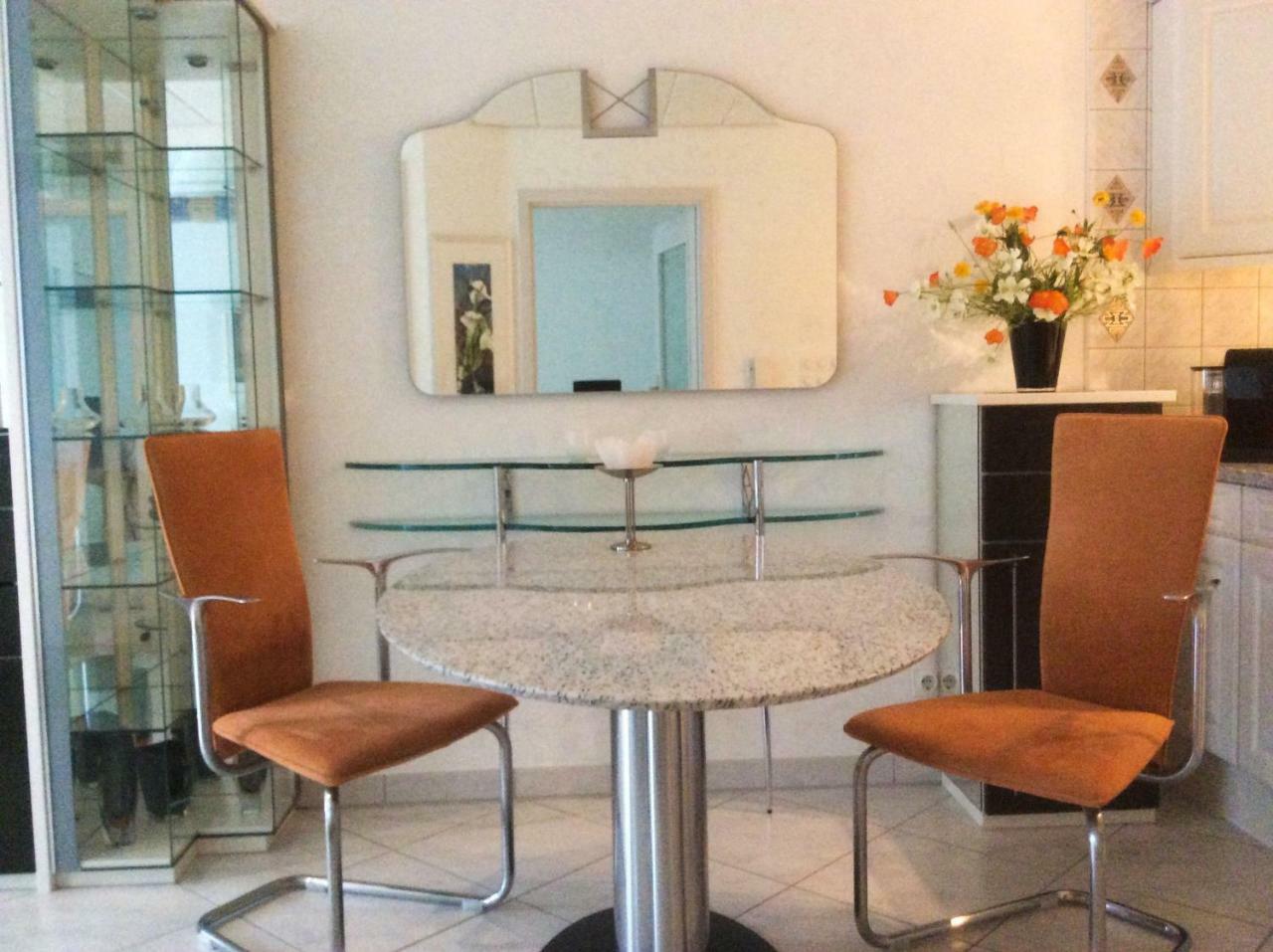 Ferien-Appartement Am Schlosssee ซาเลม ภายนอก รูปภาพ